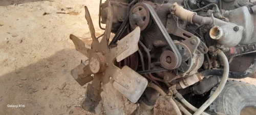 موتور هينو V8