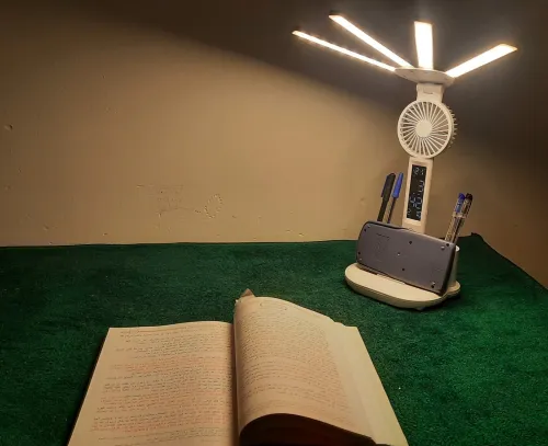 مصباح مكتبي / lampe de bureau 