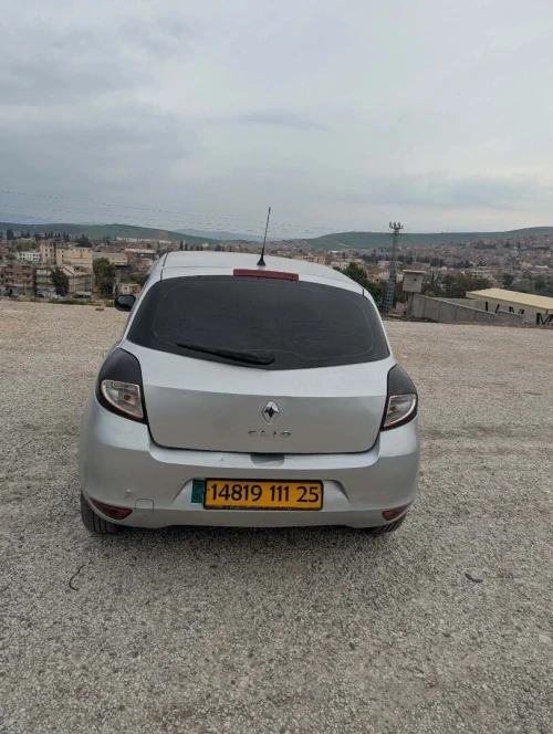 Renault Clio 3 2011 Night and Day