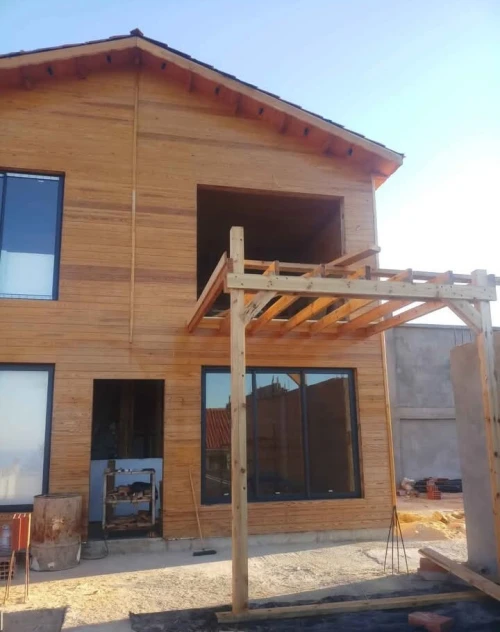 Construction des. Chalet bungalow en bois 