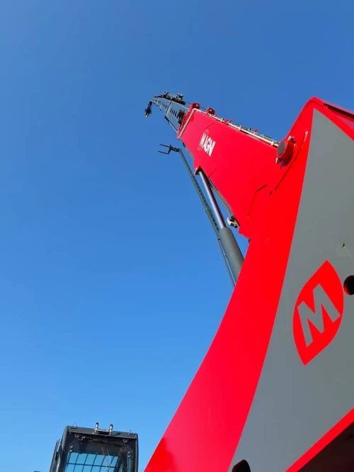 MAGNI ITALIE TÉLESCOPIQUE ROTATIF ITALIE 46 METRES 2026