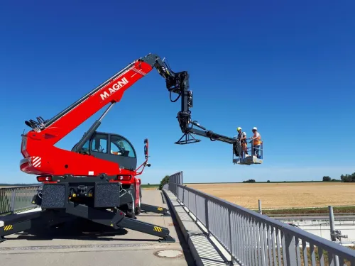 MAGNI ITALIE TELESCOPIQUE 26 METRES ROTATIF 2026
