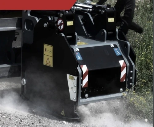 CM ITALIE FIBRE OPTIQUE-MINI CHARGEUR-SKID STEER 2026