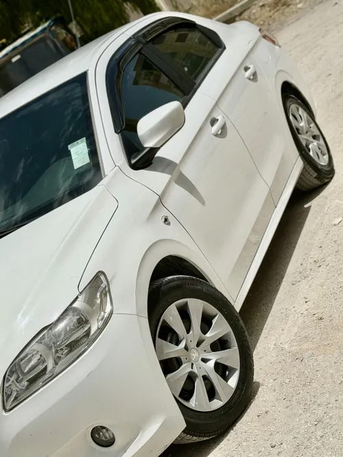 Peugeot 301 2015 Active