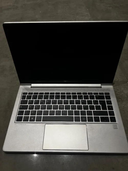 HP elitebook G9 i5 12emm