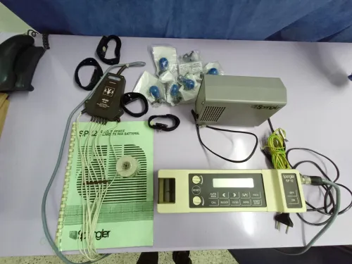  Rxscopie CGR + ECG 1piste+aspirateur +ophtalmoscope+02 pèses-bébé