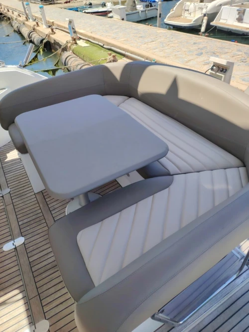 Sellerie auto, moto, bateaux et salon 