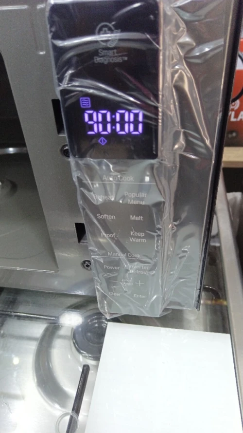 Promo micro-onde LG MS2595DIS Neo-chef 25L BLACK 1100W TACTILE MIRROIR INVERTER