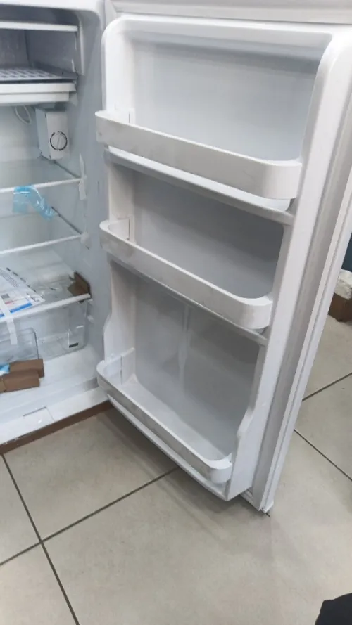Promo maxi-bar midea Blanc 140L brut 90L Net