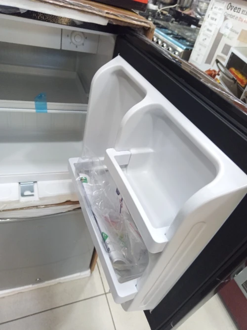 Promo mini bar Géant Noir 50L brut