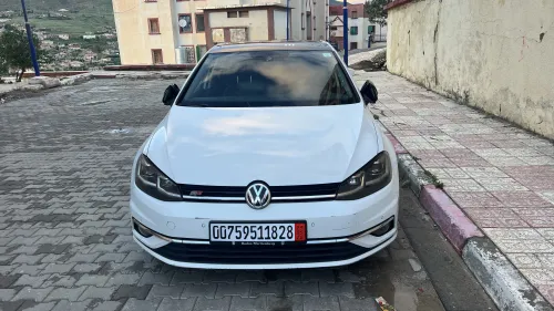 Volkswagen Golf 7 2018 Carat