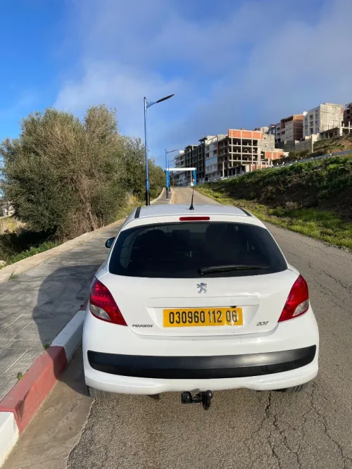 Peugeot 207 2012 2