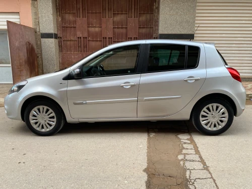 Renault Clio 3 2012 Night and Day