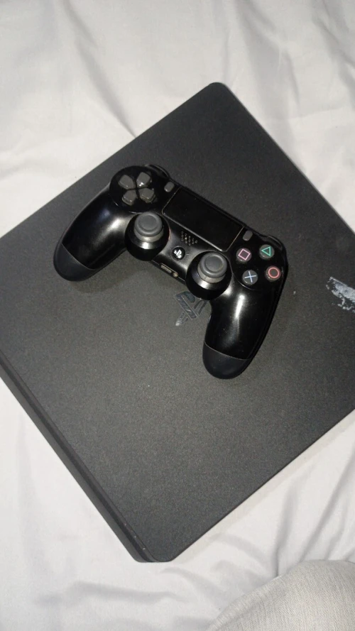 PS4 slim