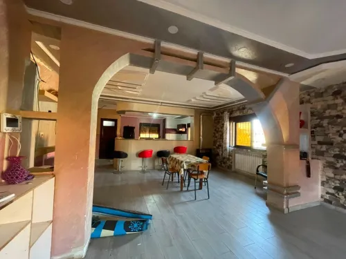Location Appartement Niveau de villa F5 Oran Arzew