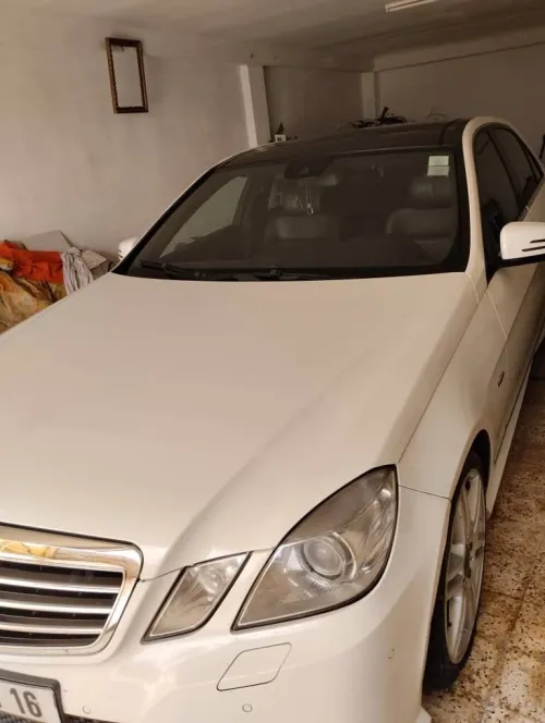 Mercedes Classe E 2011 AVANTGARDE Pack AMG