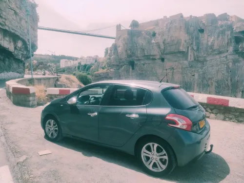 Peugeot 208 2015 Allure