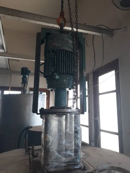 Offre de liquidation d'un lot d'équipements semi-industriels, occasion et TBE