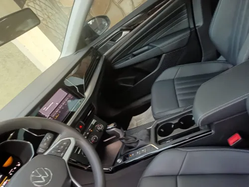 Volkswagen Passat 2024 Business