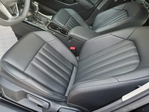 Volkswagen Passat 2024 Business