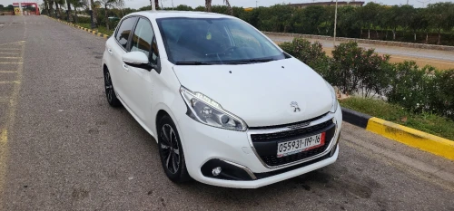 Peugeot 208 2019 Active Facelift