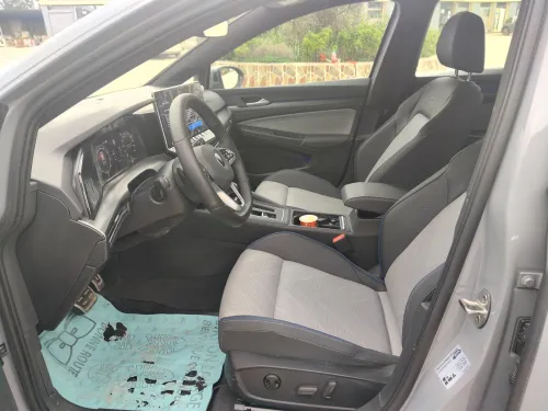 Volkswagen Golf 8 2026 R-Line