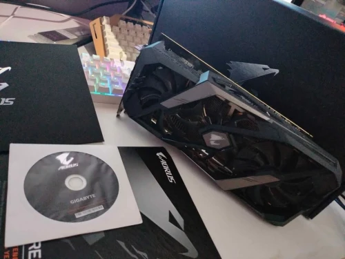 Rtx 2060 super aorus 3 fan box