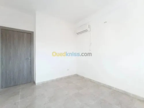 Location Appartement F4 Alger Reghaia