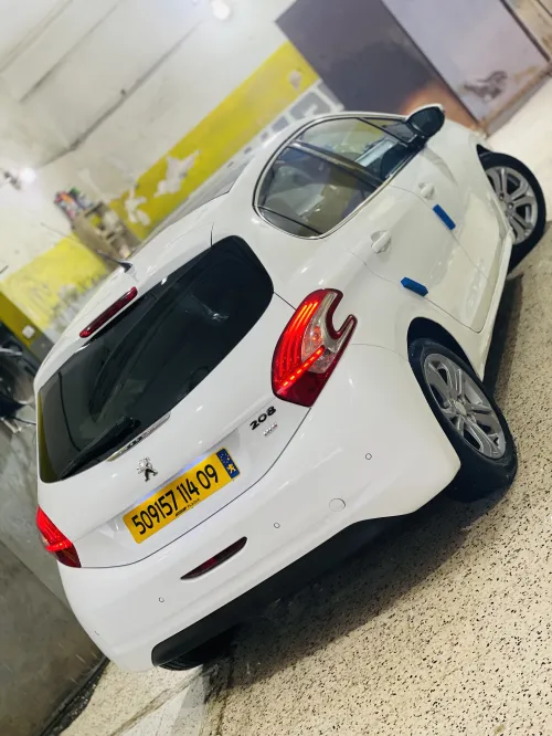 Peugeot 208 2014 Allure