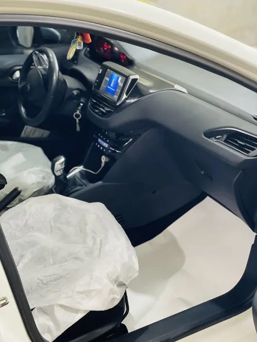Peugeot 208 2014 Allure