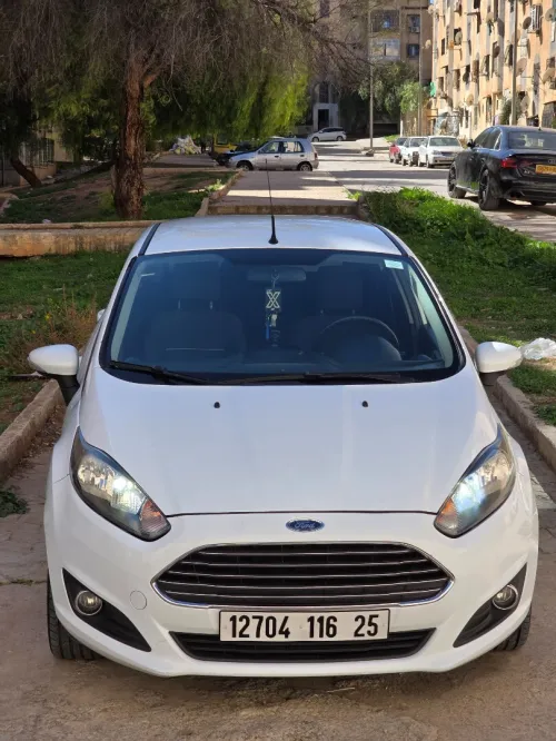 Ford Fiesta 2016 Trend