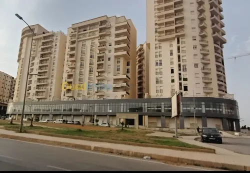 Location Appartement F4 Oran Bir el djir