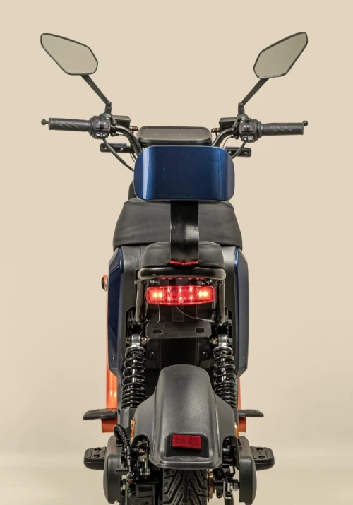 SCOOTER ÉLECTRIQUE vitesse 55 km/h