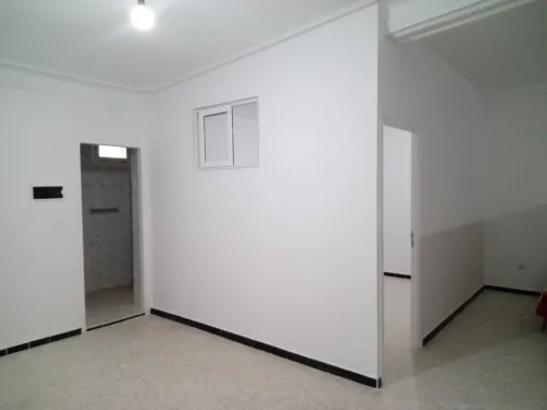 Location Appartement Niveau de villa Studio Alger Draria