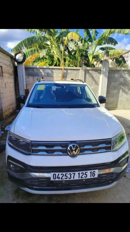 Volkswagen T-Cross 2025 R-line
