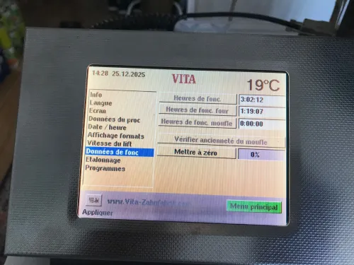 Four ceramique vita t40
