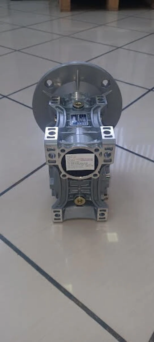 Réducteurs De Vitesse RV marque TRANSMELEC مخفضات السرعة