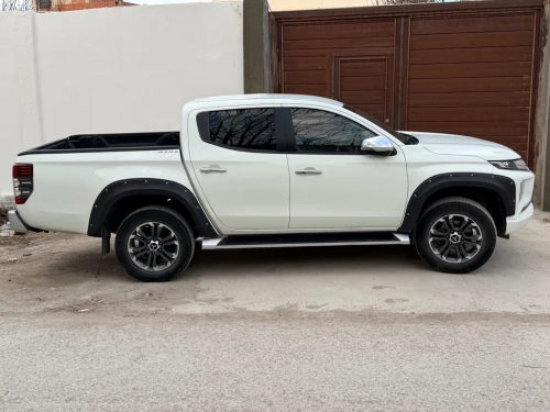 Mitsubishi L200 2022 L200