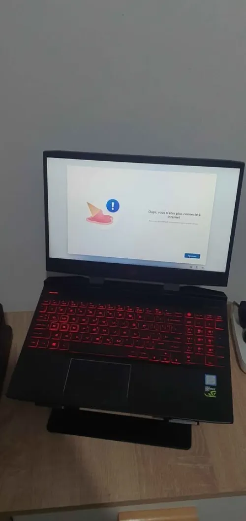 HP OMEN 15  i7-8750H / 16 Go RAM / GTX 1050 4 Go / SSD NVMe 1 To