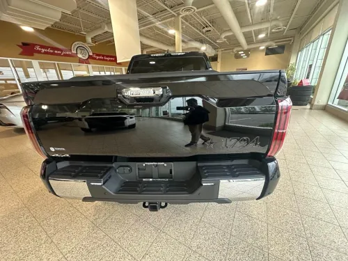 Toyota tundra 2025 
