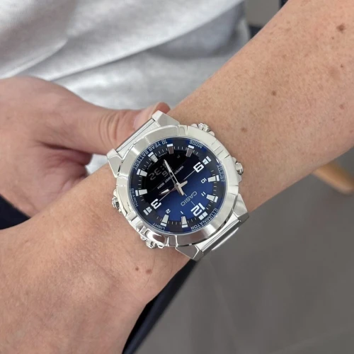 Montre pour homme en acier inoxydable analogique /numérique