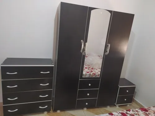 armoire / chambre / commode / rangement