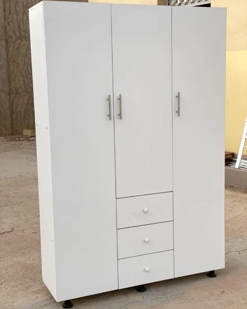 armoire / chambre / commode / rangement