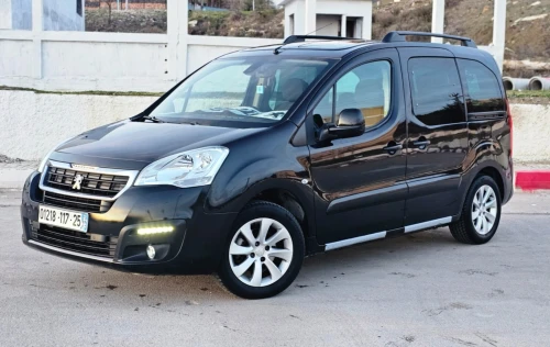 Peugeot Partner 2017 Tepee Allure 