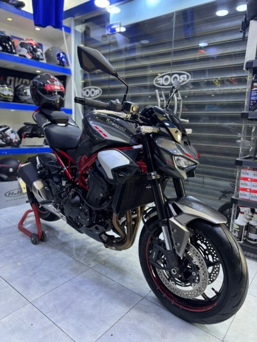 Kawasaki Z900 125ch 2025