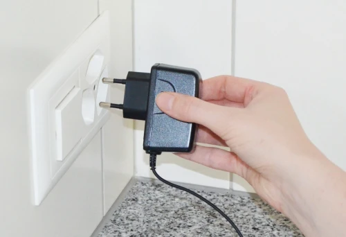Adaptateur electrique OMRON d'origine