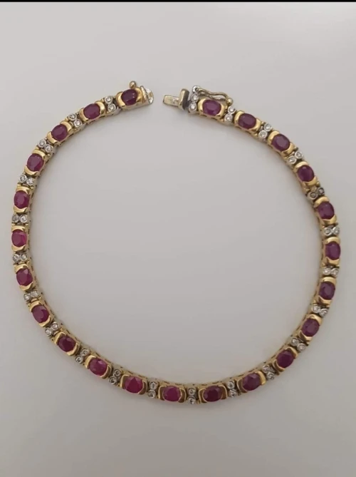 Bracelet en or et diamants et rubis