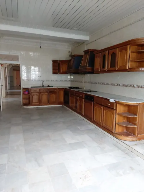 Location Niveau De Villa F6 Jijel Jijel