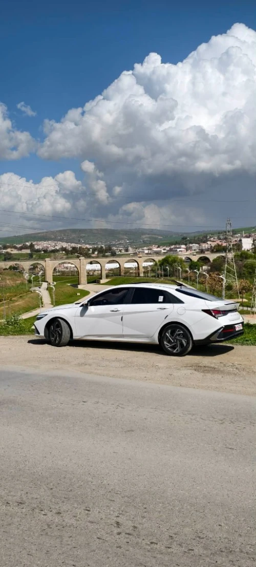 Hyundai Elentra 2026 Luxury