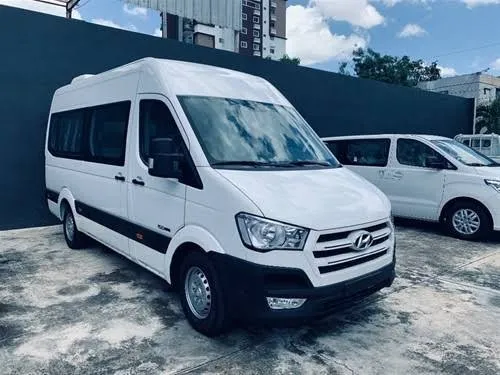 location mini van bus transport vip Délégation évènements 